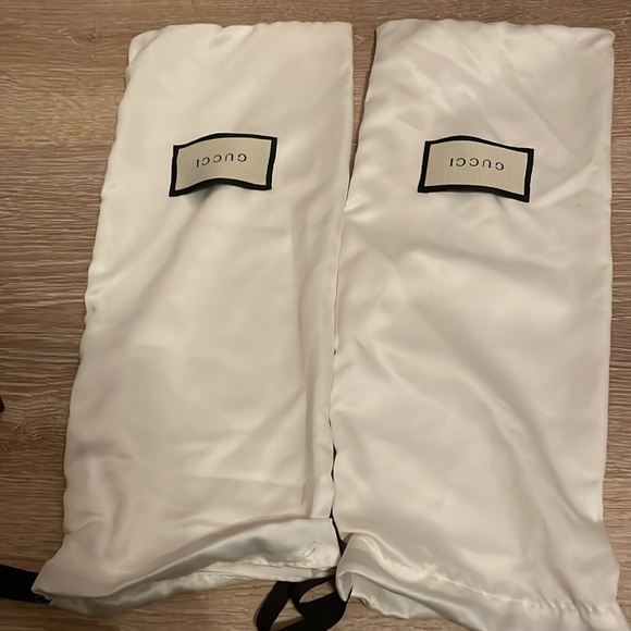 Gucci pumps with pearls in black. - Picture 3 of 6